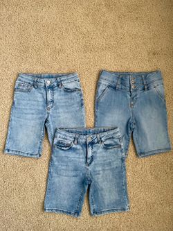 Girl’s shorts size 8