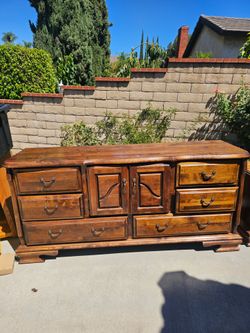 FREE!!!! Dresser and More