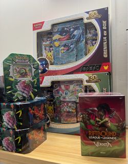 Pokémon TCG 30th Celebration Greninja & Sylveon ex Box Bundle