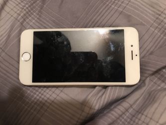iPhone 6s FOR PARTS DOESNT TURN ON