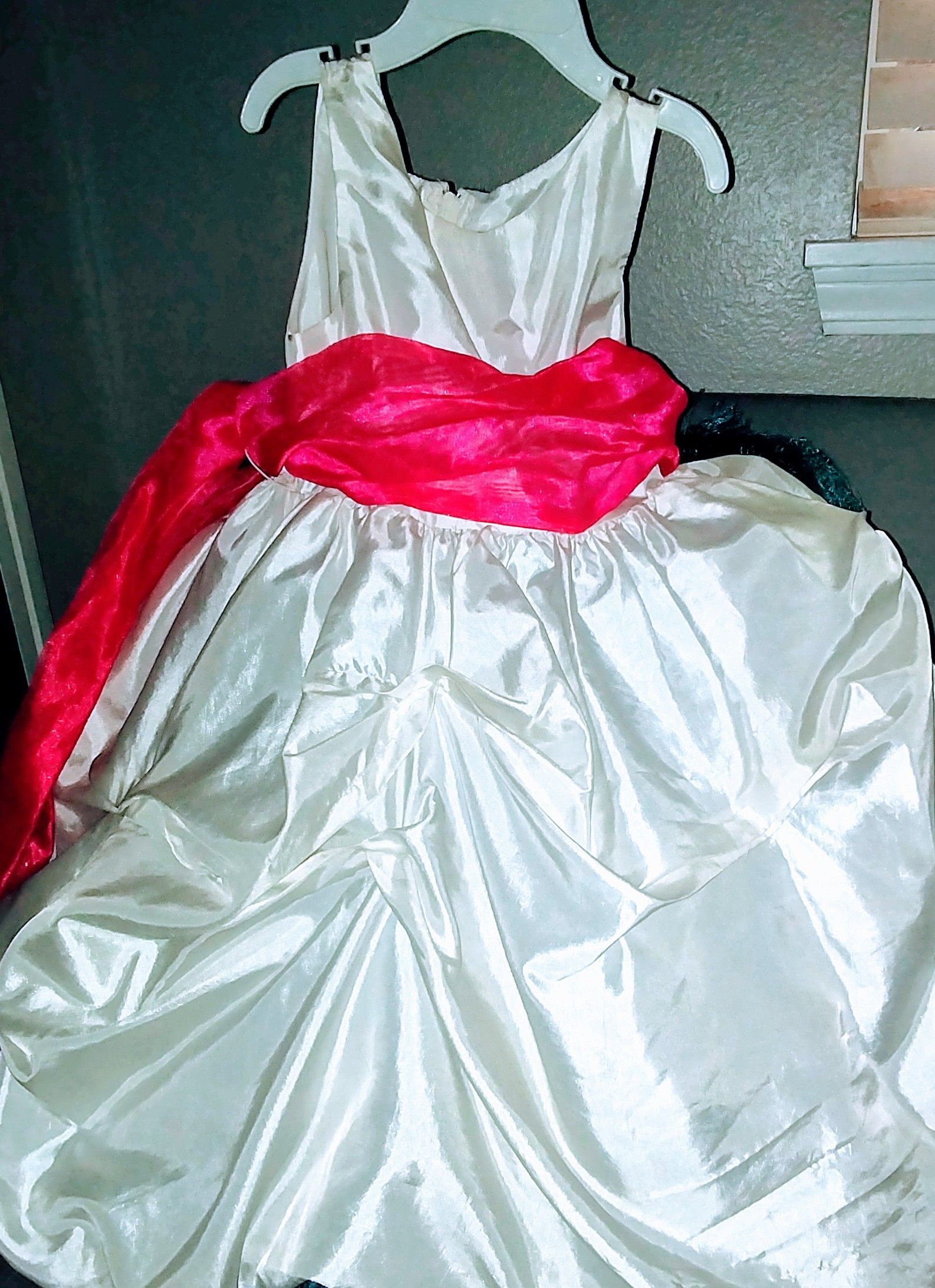 Beautiful White dress with hot pink belt