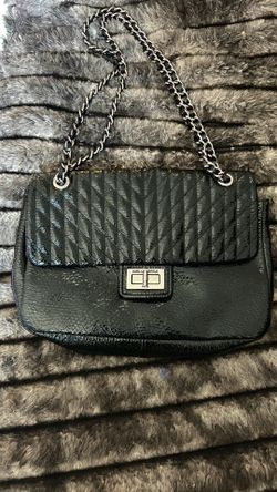 Gently used Karl lagerfeld purse (black)