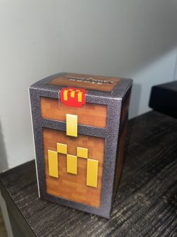 McDonald’s Happy Meal Minecraft Burger with Unused Code (PICK UP ONLY)