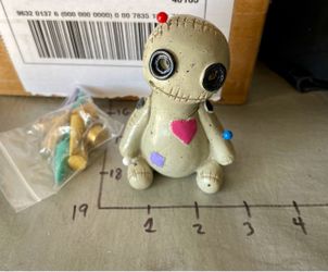 4 Voodoo Doll Resin Figurine with Pins incense