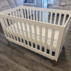 Like-New Baby Crib & Mattress (Never Used)