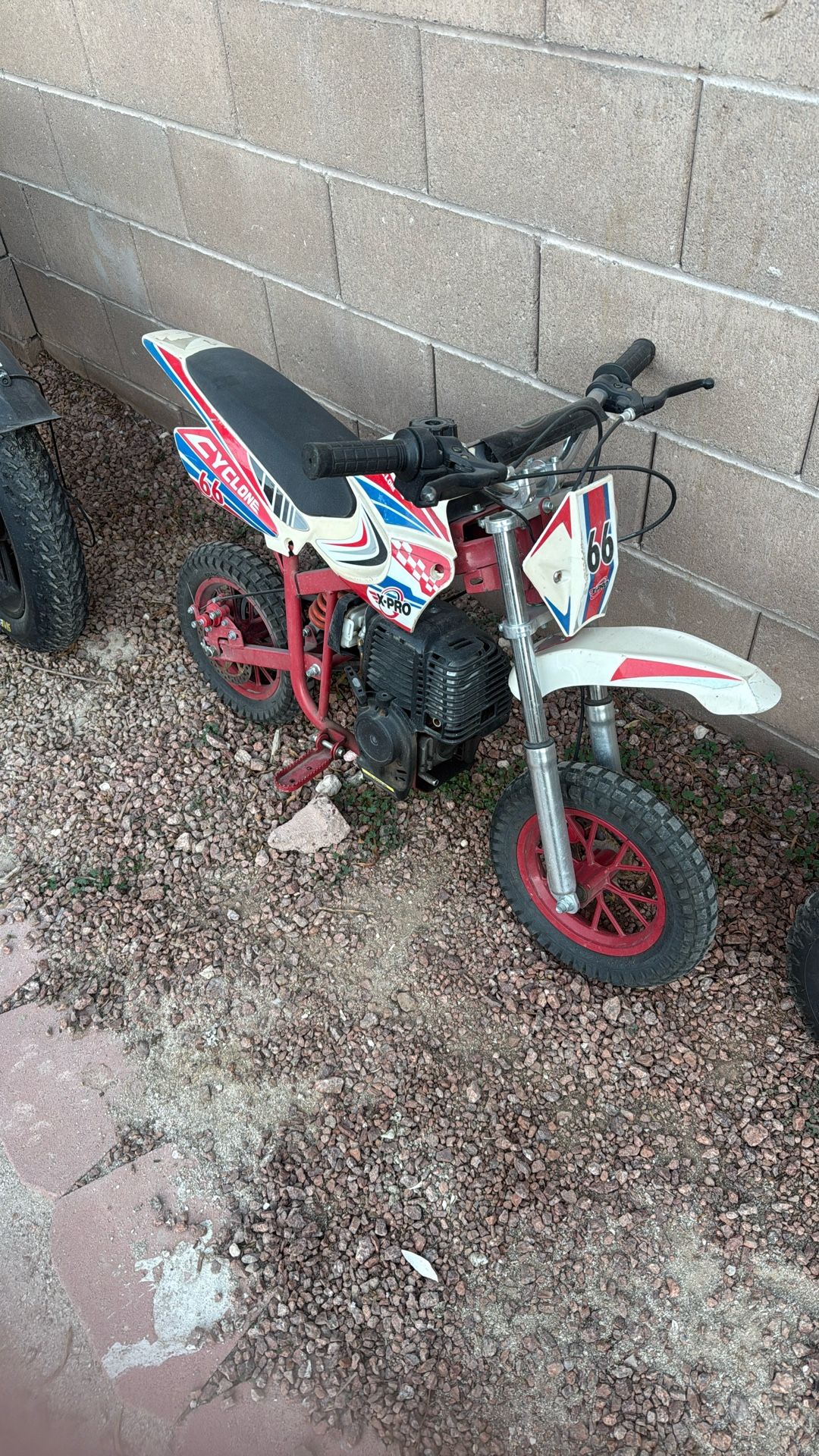kids dirt bike
