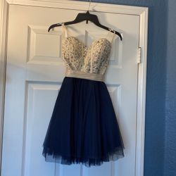 Formal Dress. Size 3.