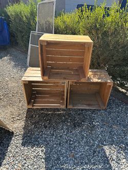 Wooden produce boxes
