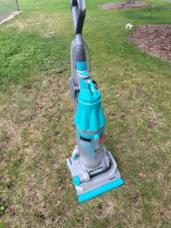 Dyson DC07 Upright Bagless Vacuum