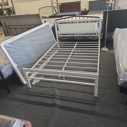 FULL METAL BED FRAME 