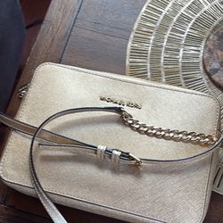 Authentic Micheal Kors Purse