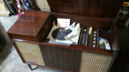 Vintage ge console