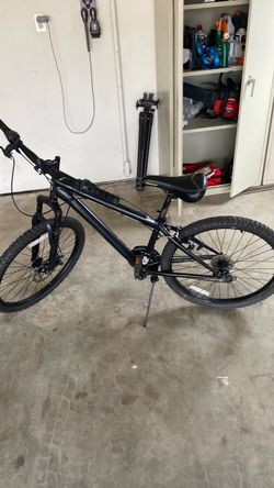 Selling for 100