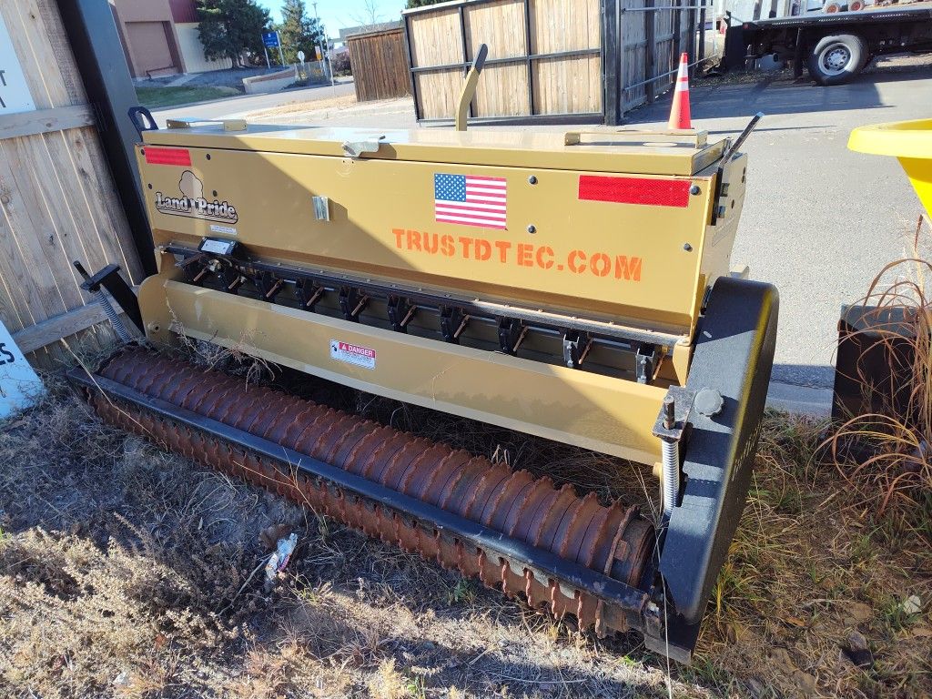 Landpride APS 1572 No Till Grass Seeder