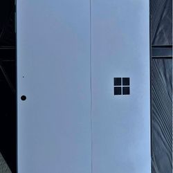 Microsoft Surfaces Pro 7+