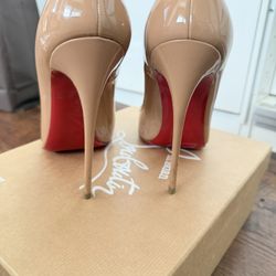 christian louboutin so kate 