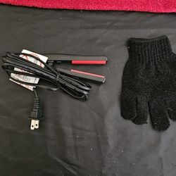 Mini Hair Crimper Straightener With Heat Glove  NEW