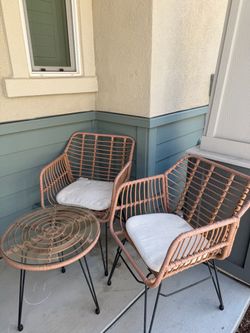 FREE Balcony/porch set
