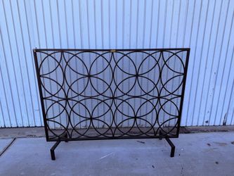 Fireplace screen
