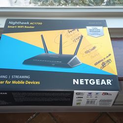 Netgear WiFi Router Nighthawk AC 1750 + WiFi Range Extender