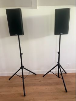 QSC KSC12.2 Speakers (Set of 2)