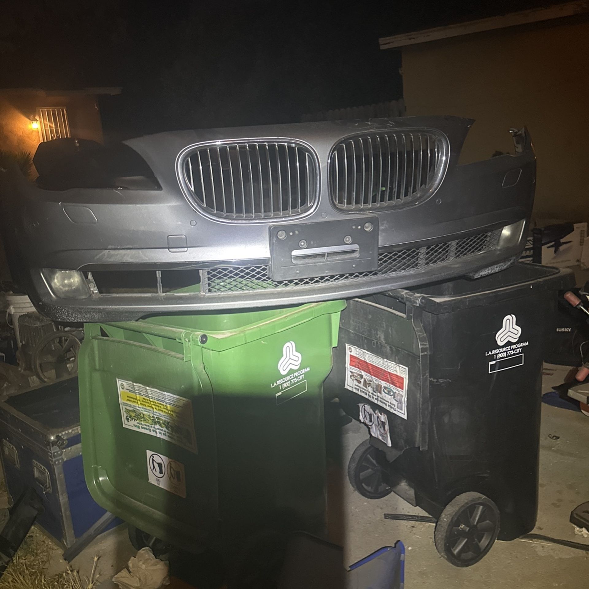 BMW 750Li Front Bumper W/ Grill And Fog Lights
