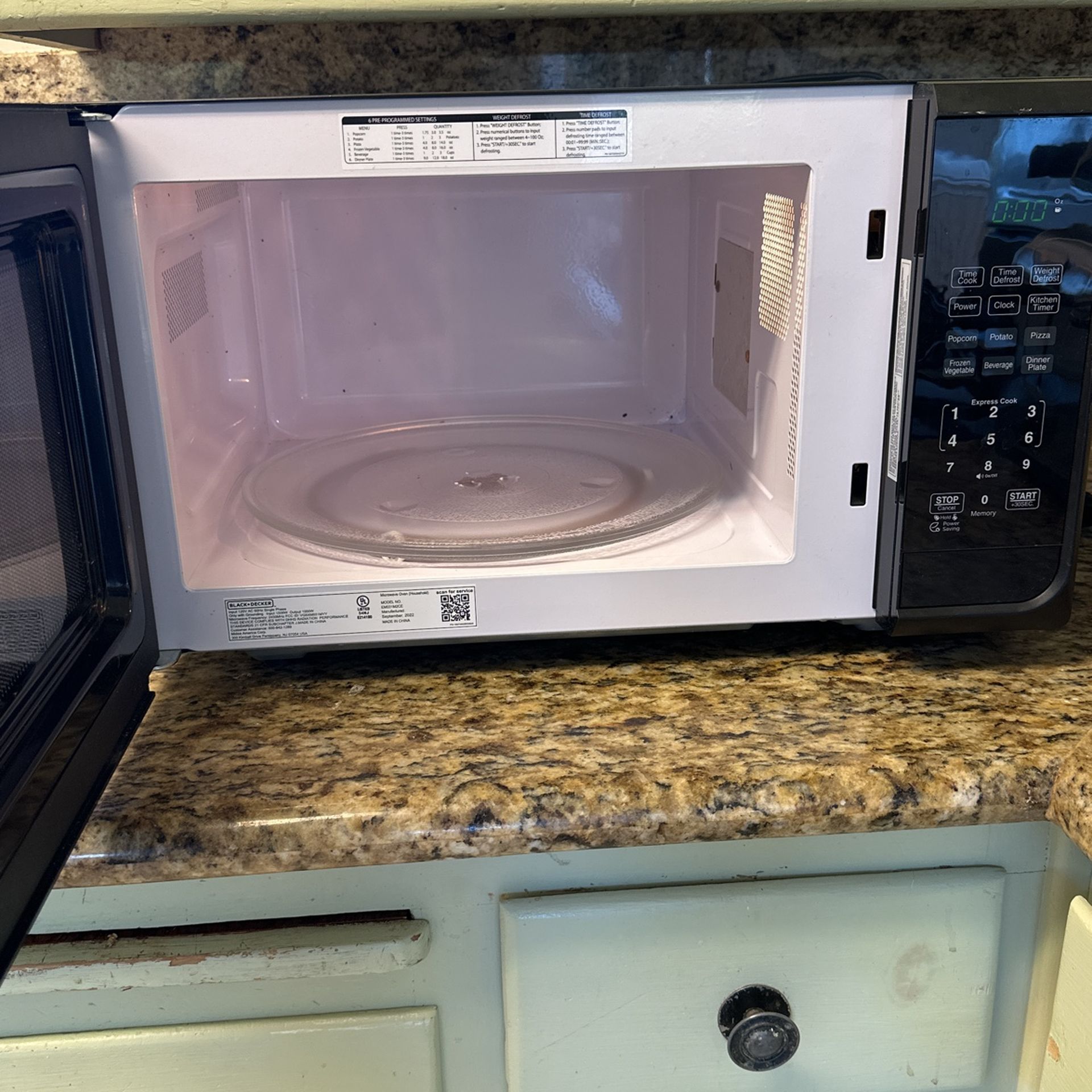 Black Decker Microwave