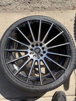 18" Luxury Alloy Wheels w/ Falken Ziex Tires (225/40R18) - 5x100
