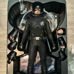 Hot Toys Captain America Concept Art Version MMS488 Great Condition 