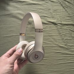 Wireless Beats Solo 3