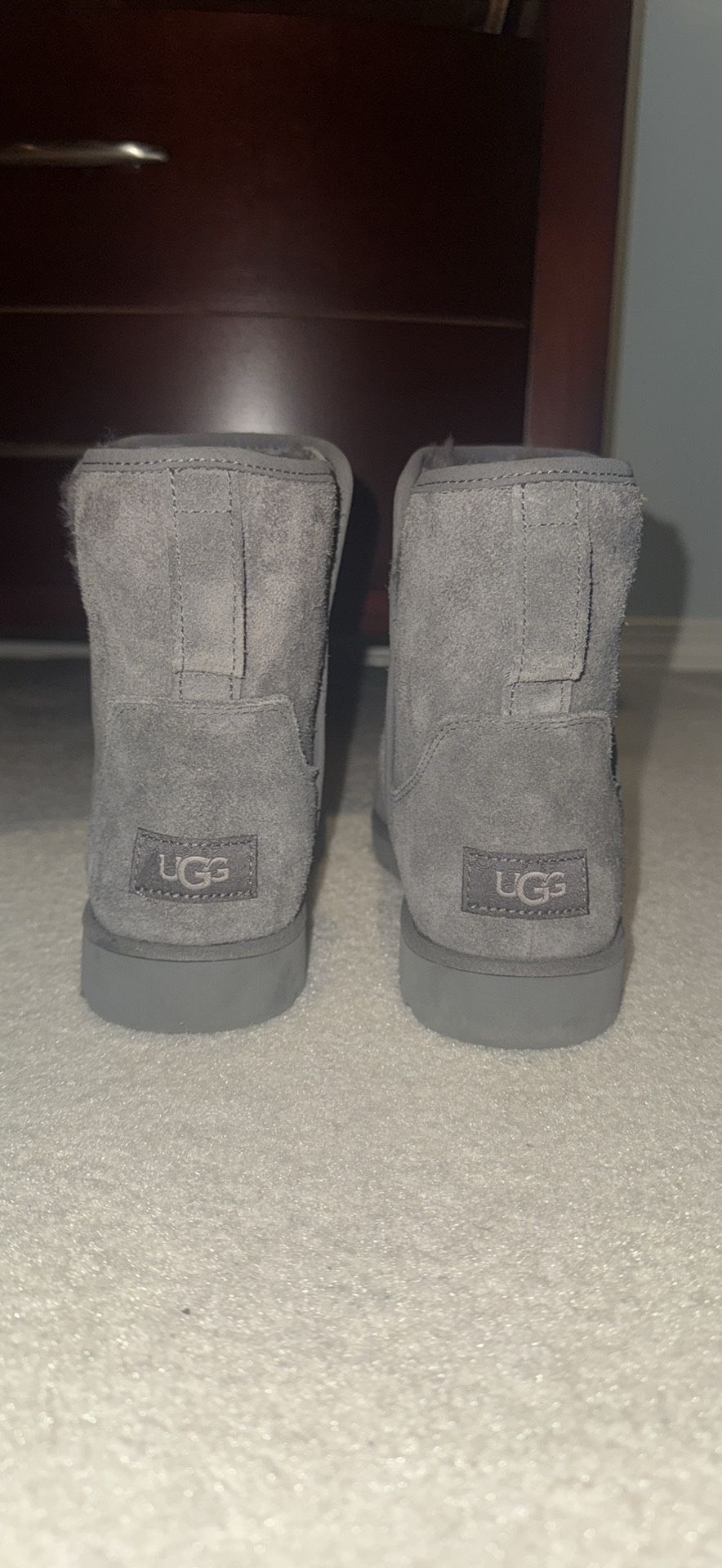 Gray Ugg boots Size 8 Women’s