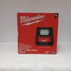 M18™ ROVER™ Dual Power Flood Light