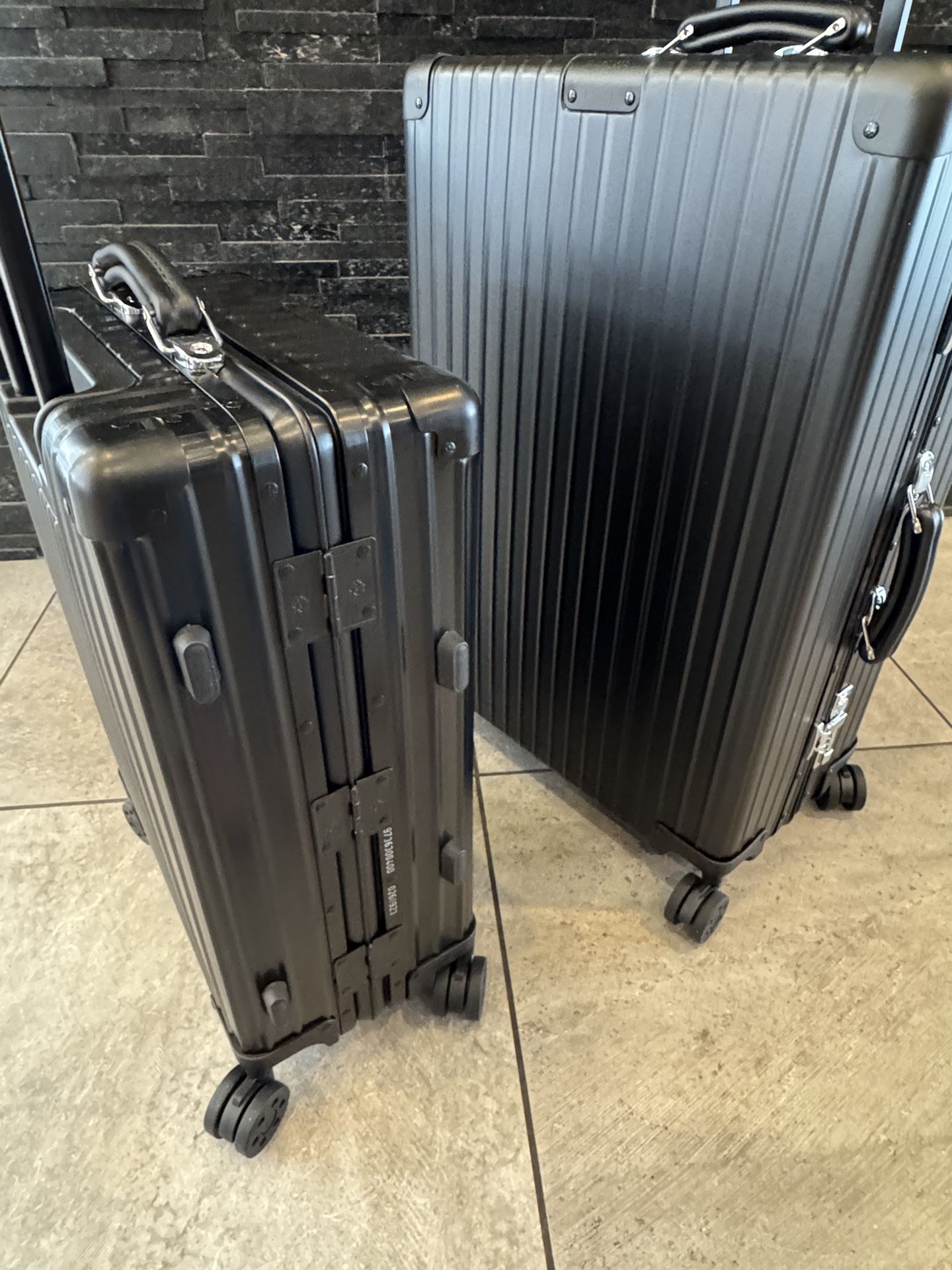 Rimowa luggage set Cabin and Check In M aluminum Luggage