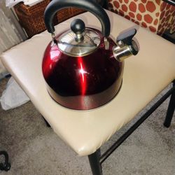 Tea Kettle Like New Condition Pickup Only Cash 