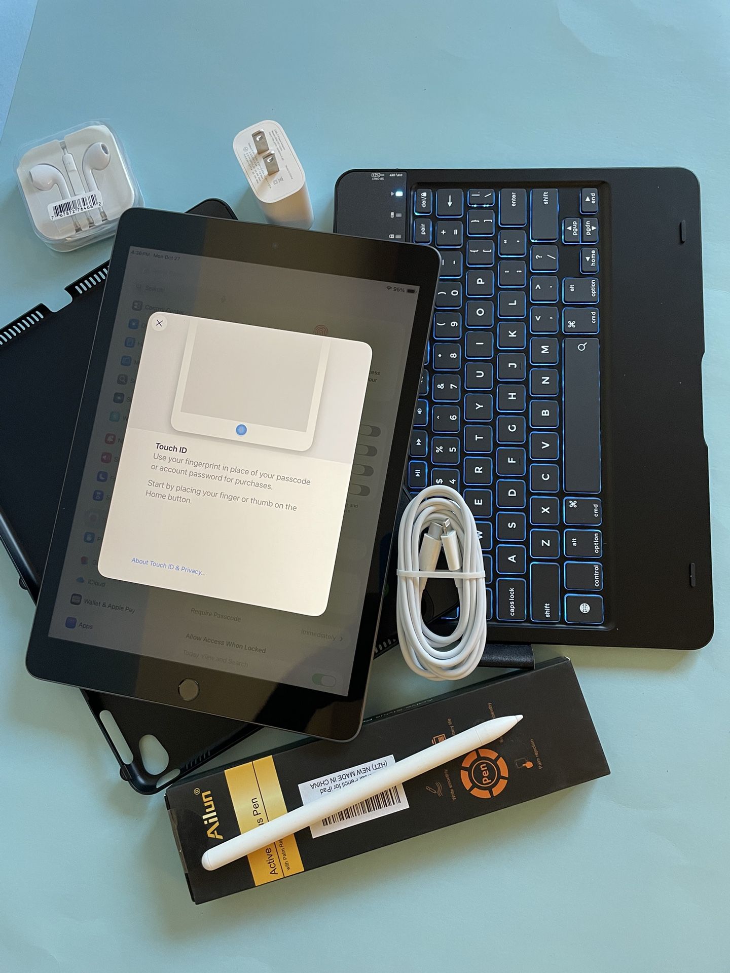 Apple IPad 9th Generation (10.2” Retina /Touch ID /IOS 18/ 2021 Model) 64GB with Pen, Keyboard & Accessories