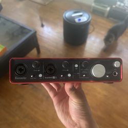 Focusrite Scarlett 2i4