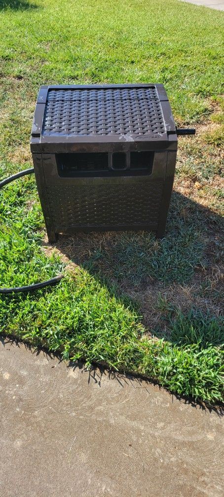 Large hose reel box for Sale in Fresno, CA - OfferUp
