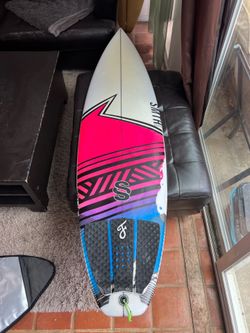 Smith shapes surfboard 6’5” 35.99L