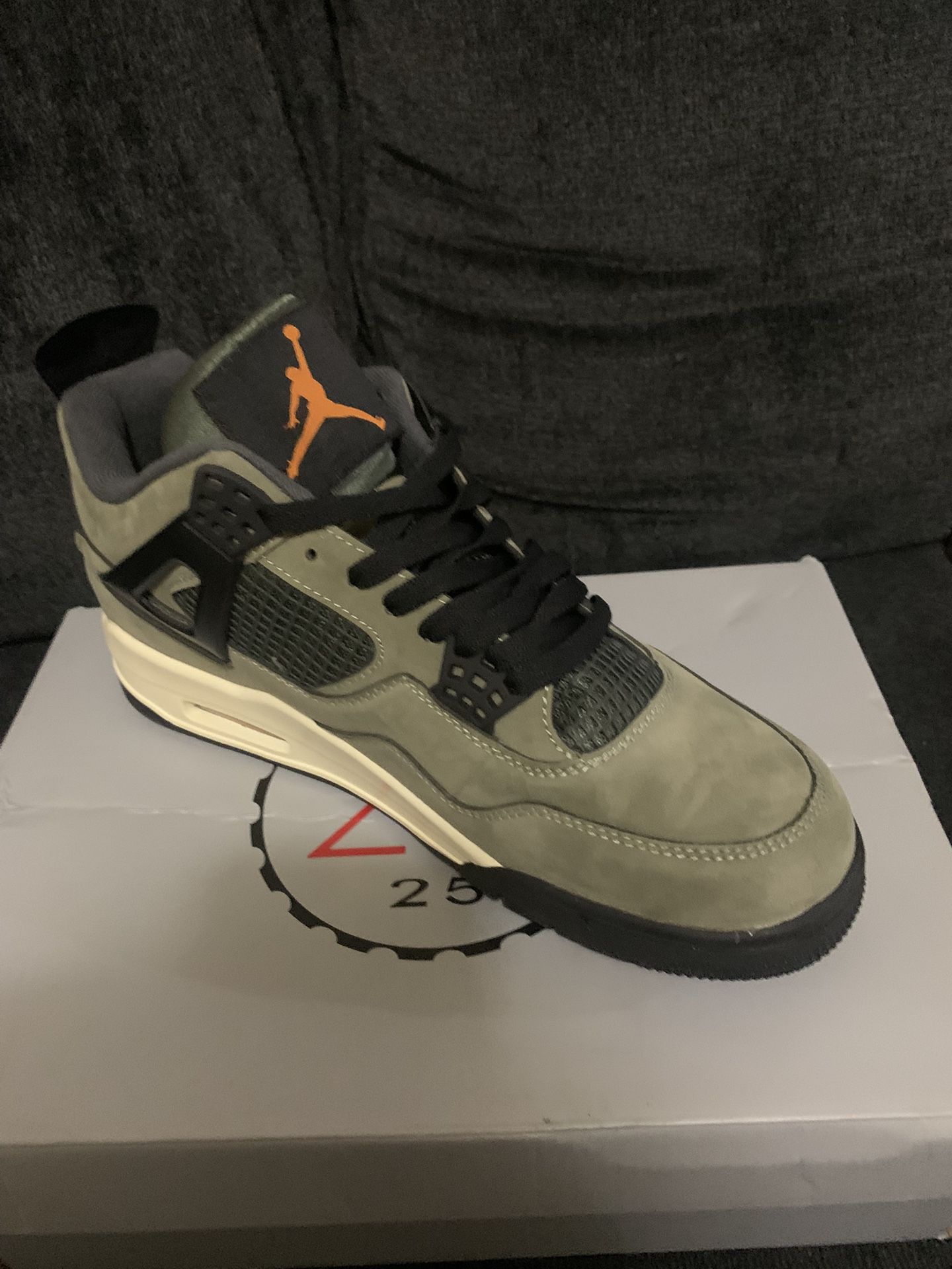 Retro 4s Size 10 $120