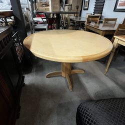 48  Round Table 