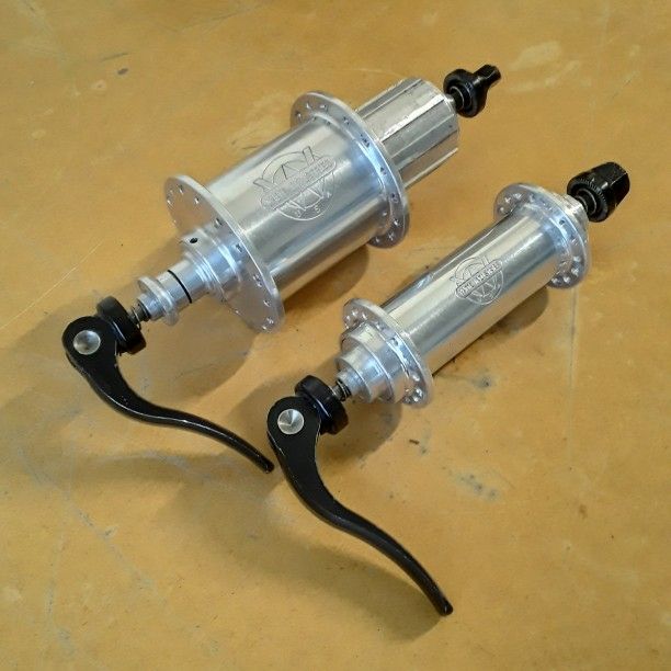 Vintage White Industries 32 Hole Hubs with Vintage Salsa Flip Off ...