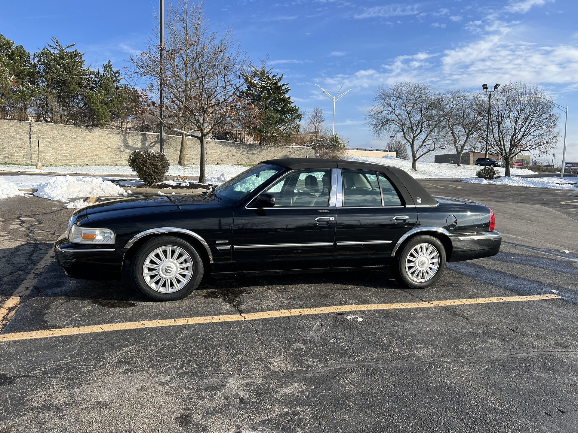 2010 Mercury Grand Marquis