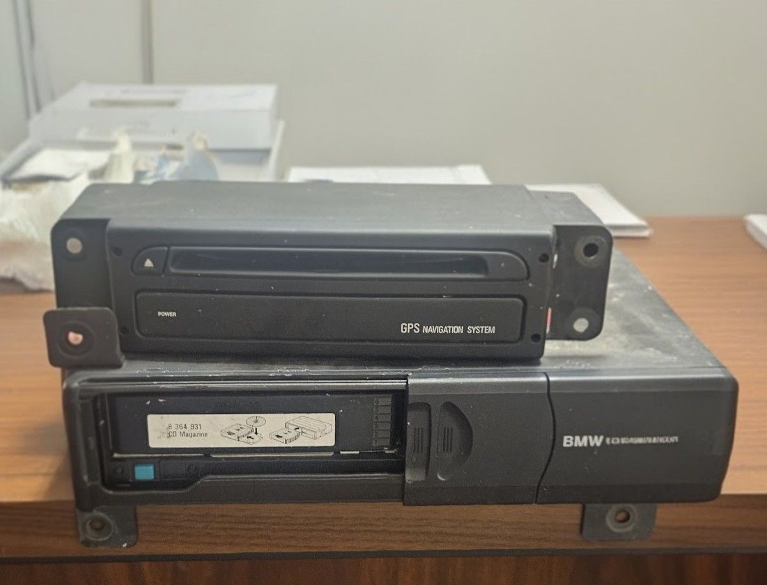 BMW Navigation System And 6 disc changer