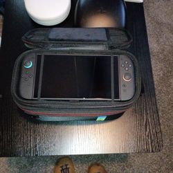 Nintendo Switch 2 BUNDLE