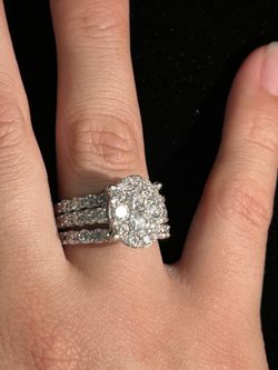 14K White Gold Neil Lane 2ct Diamond Halo Style Engagement Wedding Ring