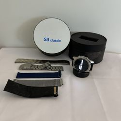 Samsung Gear S3 Classic Smart Watch + Extras