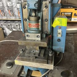 Punch Press 3 Tons And Dies