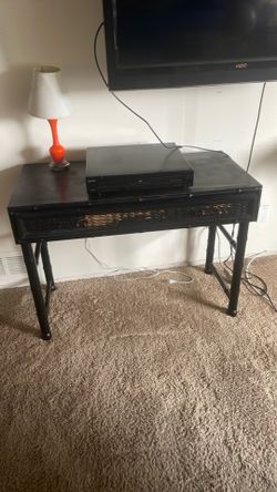 Kick a** desk