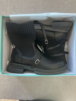Women Booties Sz 9