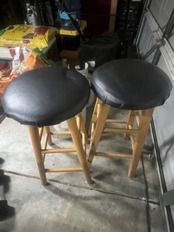2 Wooden Bar Stools